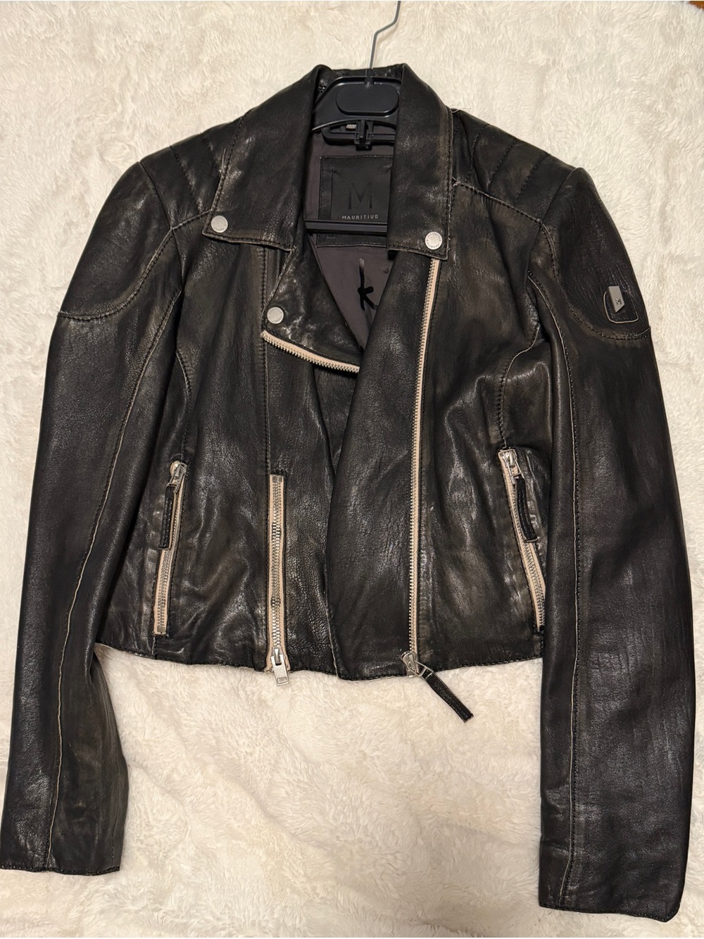 Women's Black lambskin Leather Jacket